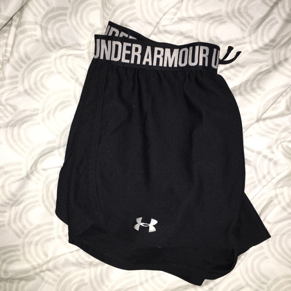 Black UNDER ARMOR shorts